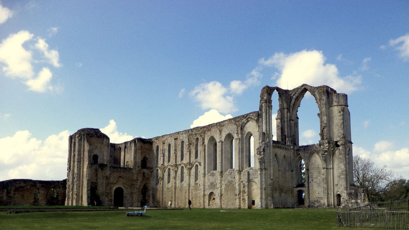 Abbaye Saint Pierre in Maillezais