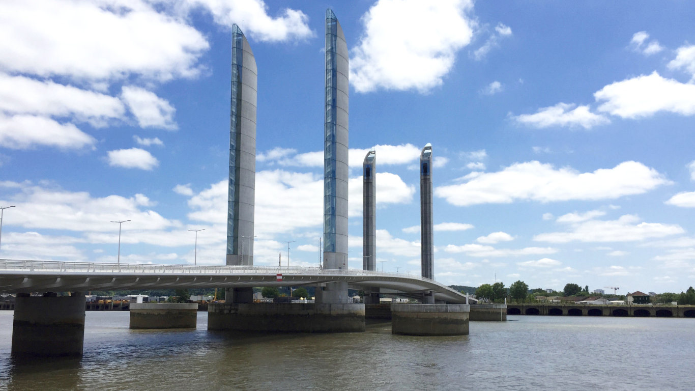 Pont Jacques Chaban Delmas