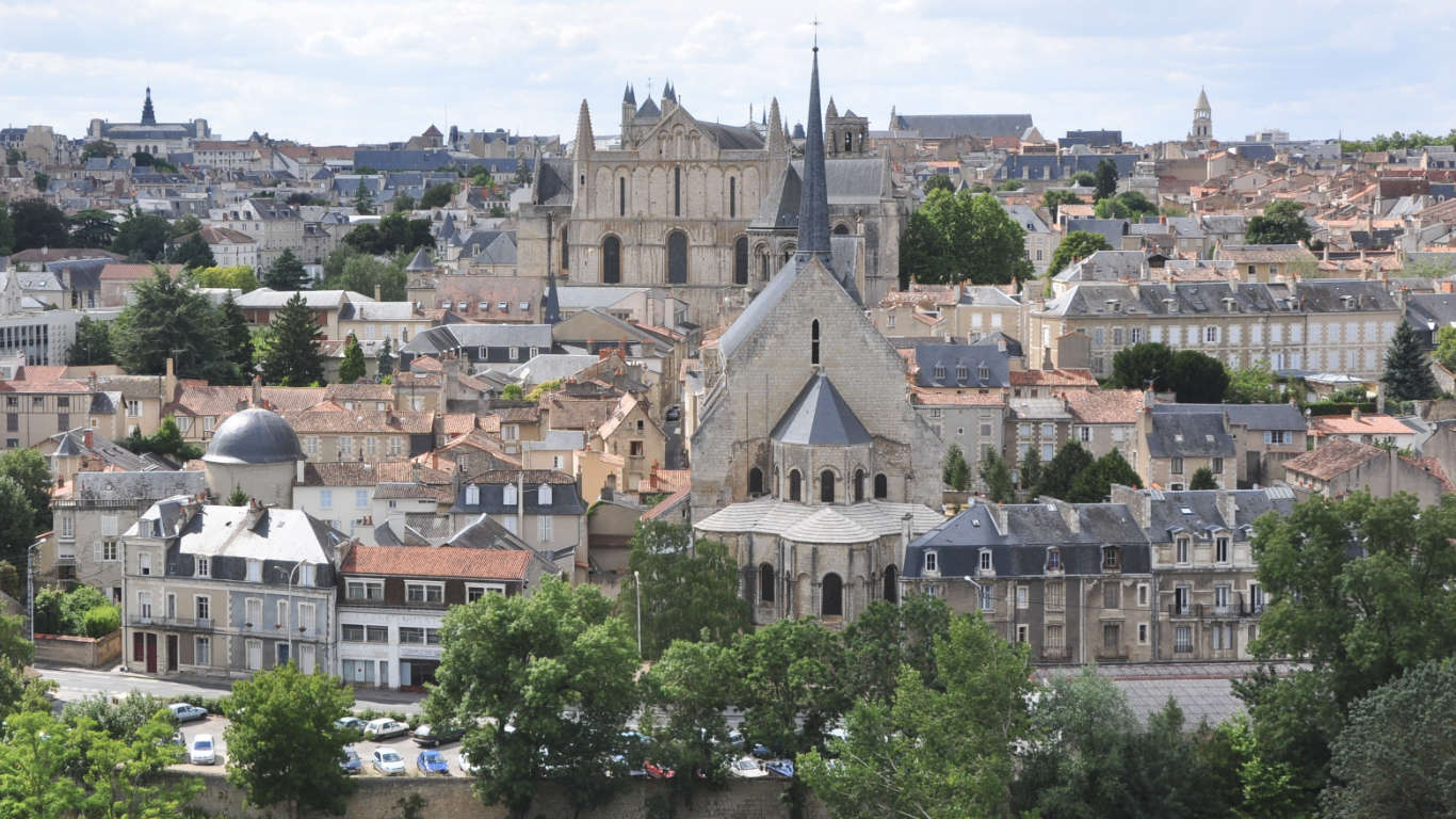 The town of Poitiers