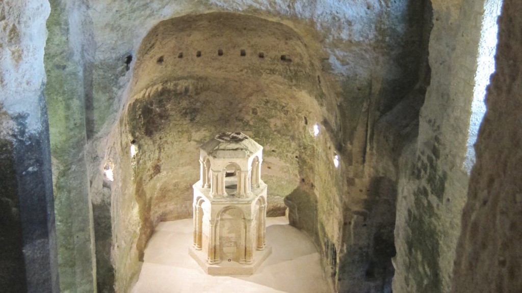 Underground Church, Aubeterre-sur-Dronne 03